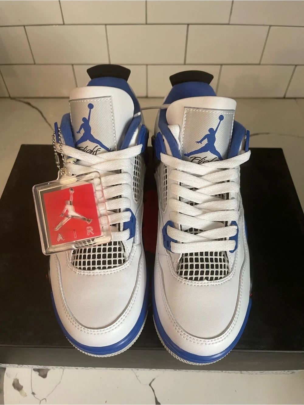 Men’s Retro 4 Motorsports Size 5.5.